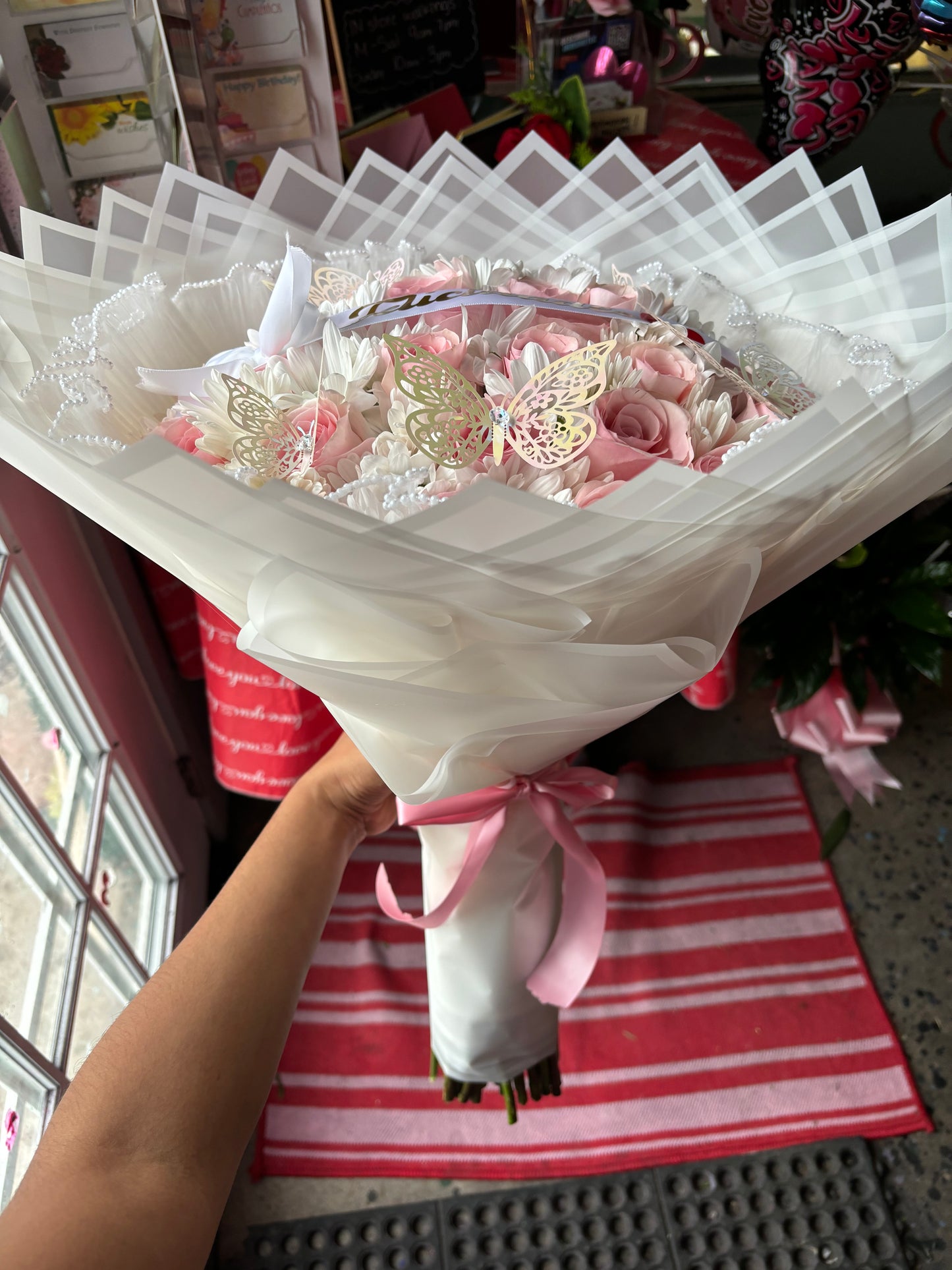 24 pinks + white daisy garden 🌸
