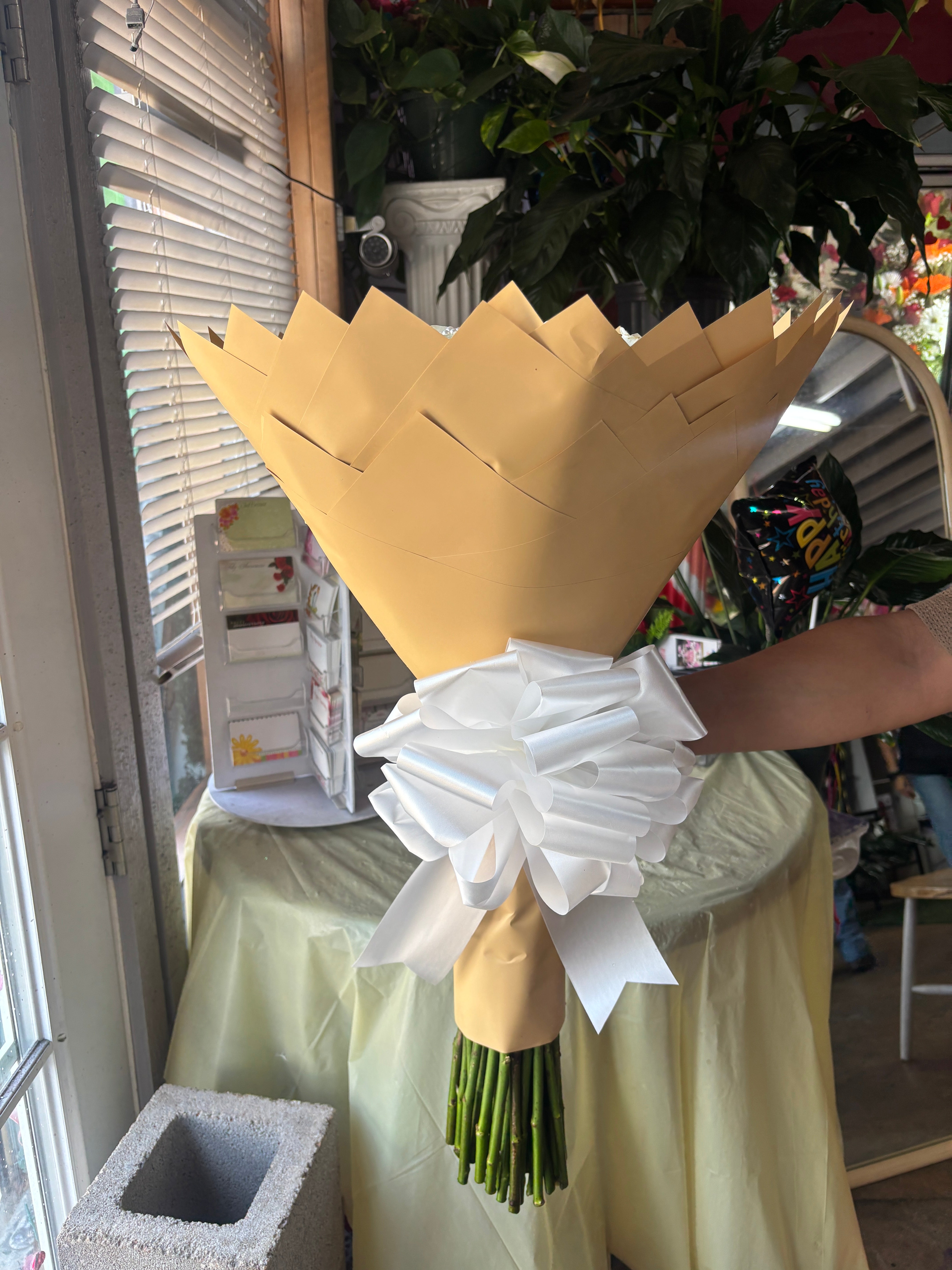 50 soft white roses with golden add ons✨