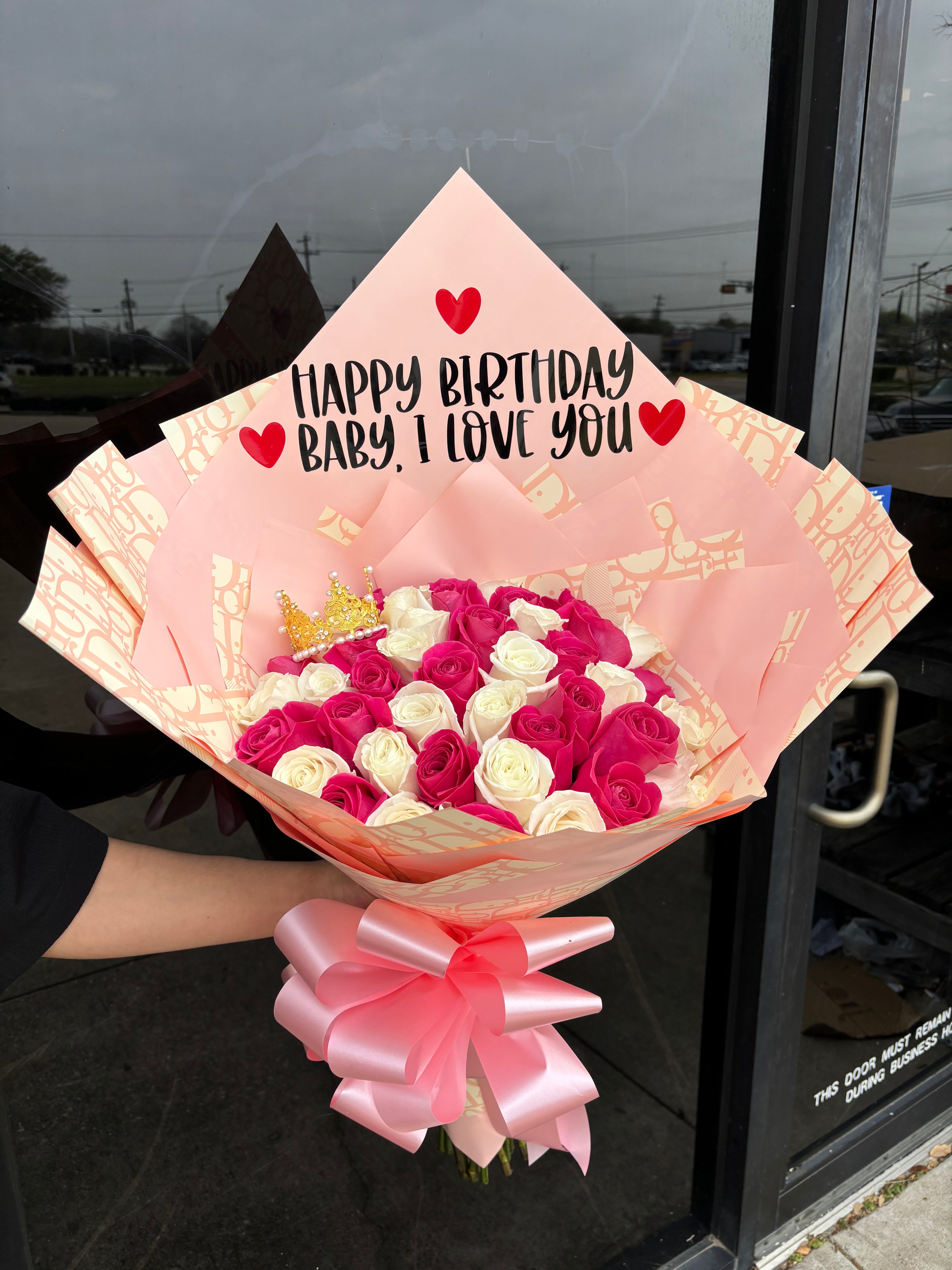 36 roses Hot pink & white  ❤️
