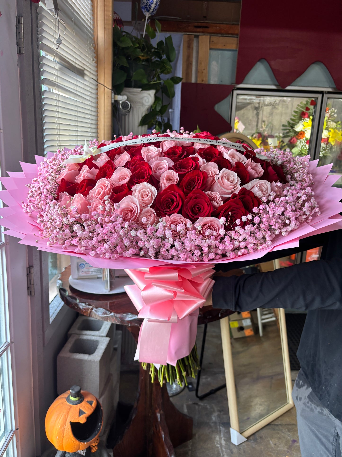 100 roses + Cloudy Rim for the Queen❤️