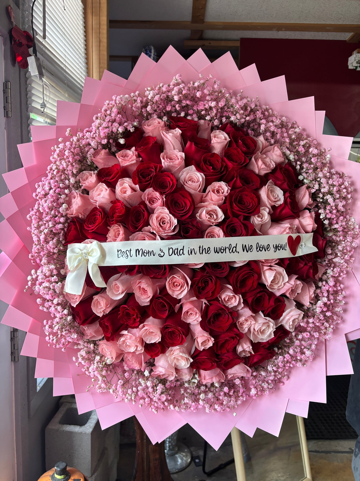 100 roses + Cloudy Rim for the Queen❤️