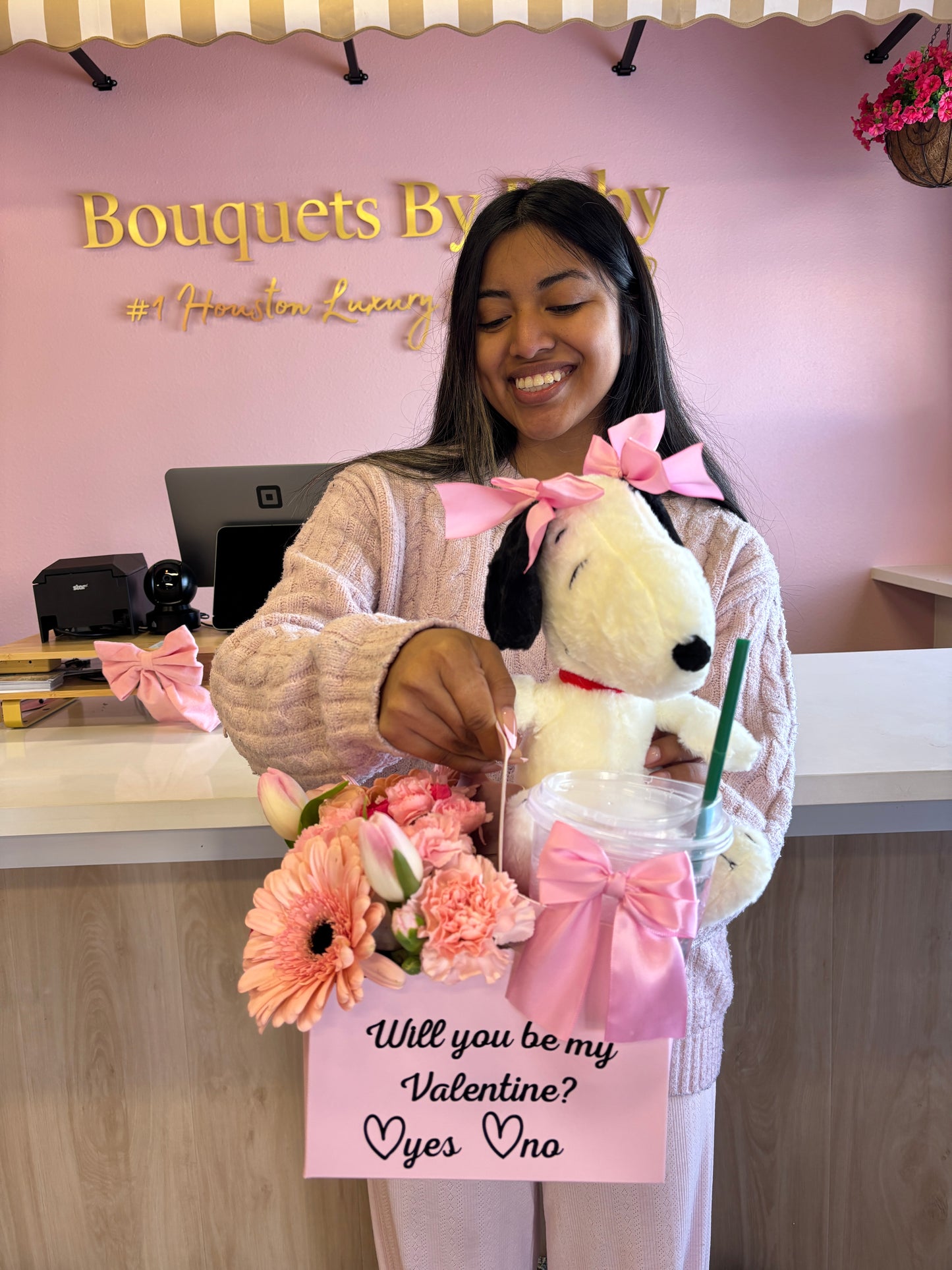 Cup holder Arrangement + plush ( NO DRINK!)💘