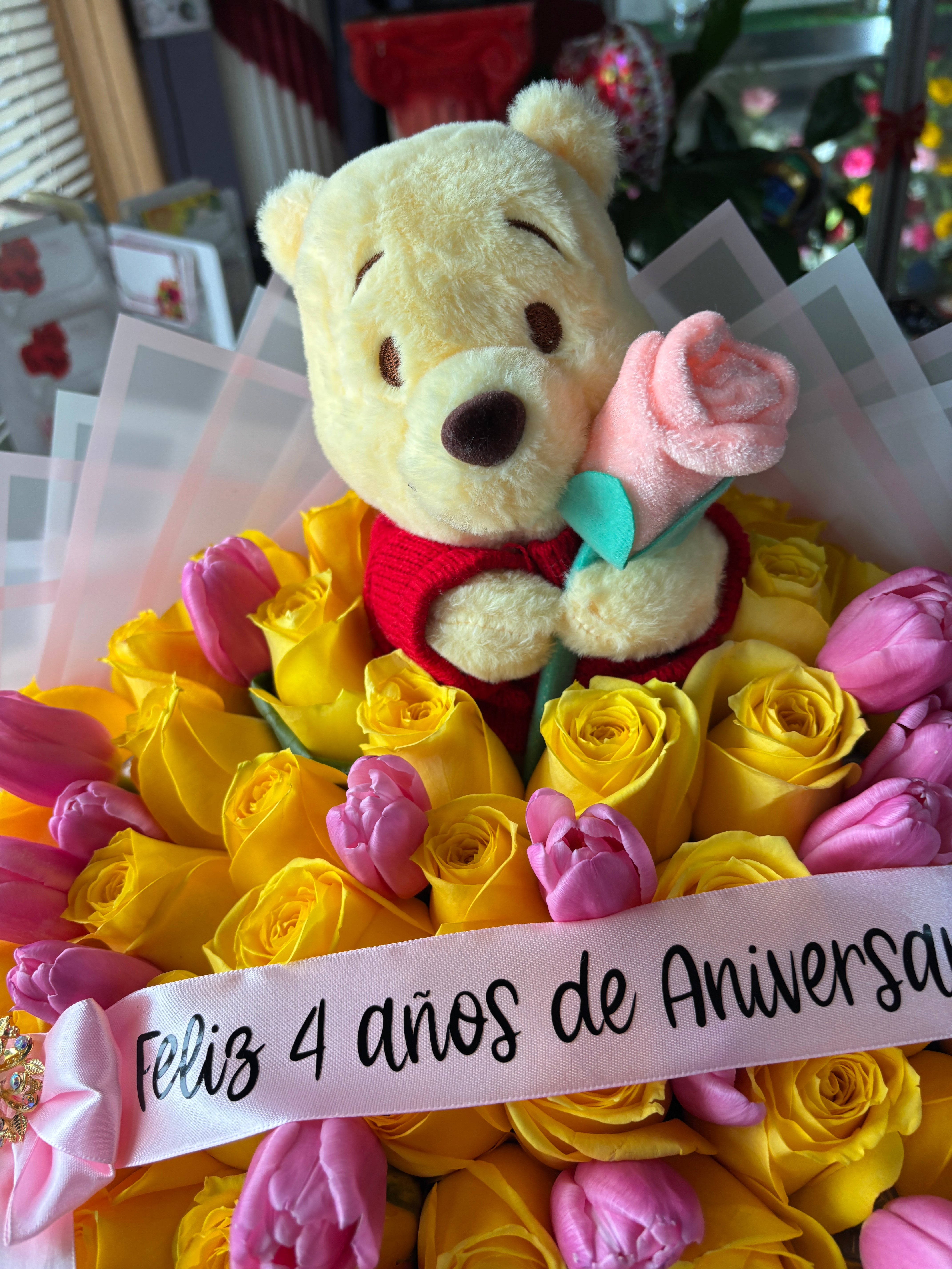 50 Honey yellow roses + 20 tulips 🌷🍯