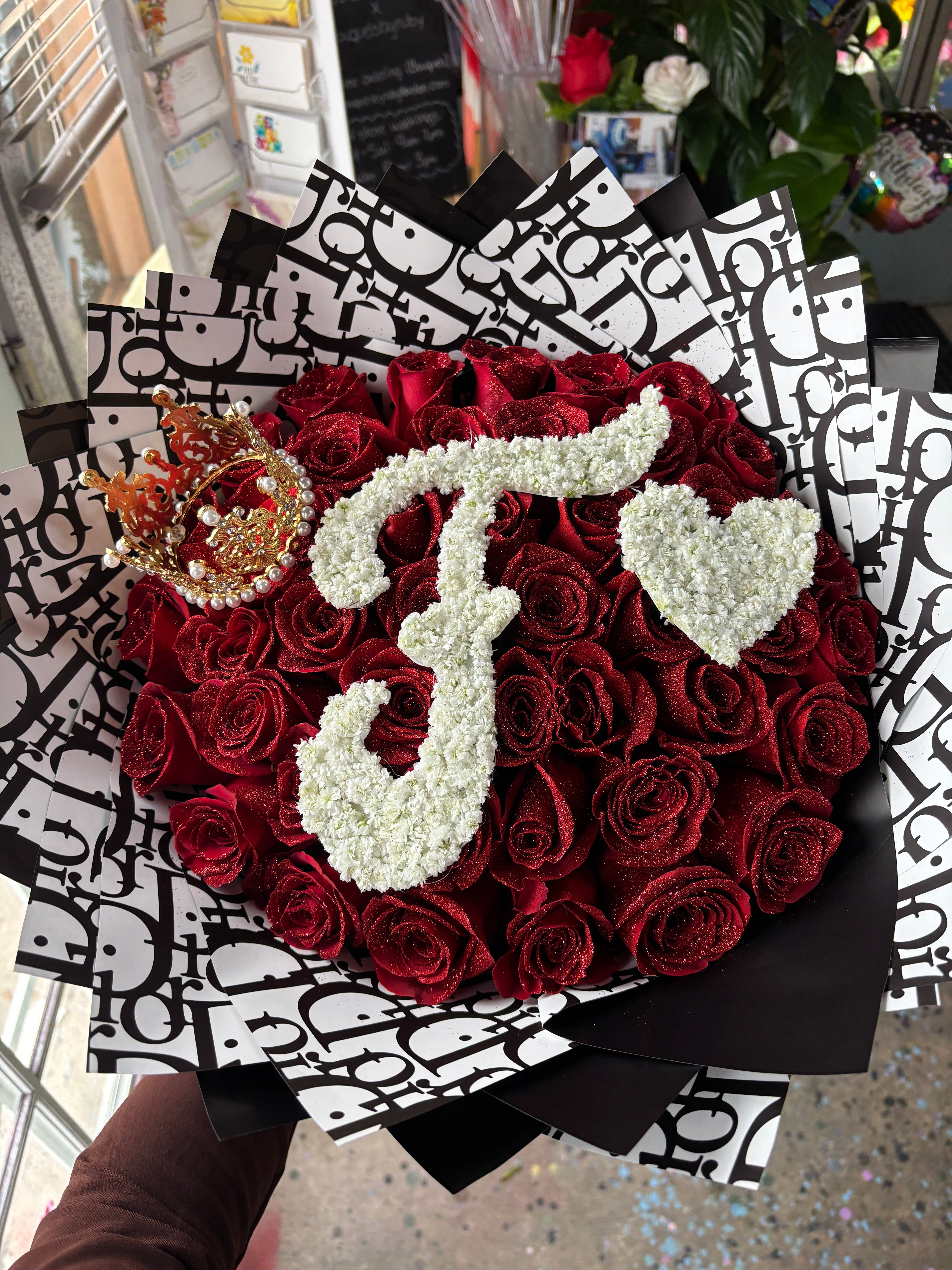 36 glittered roses with Initial of choice ❤️