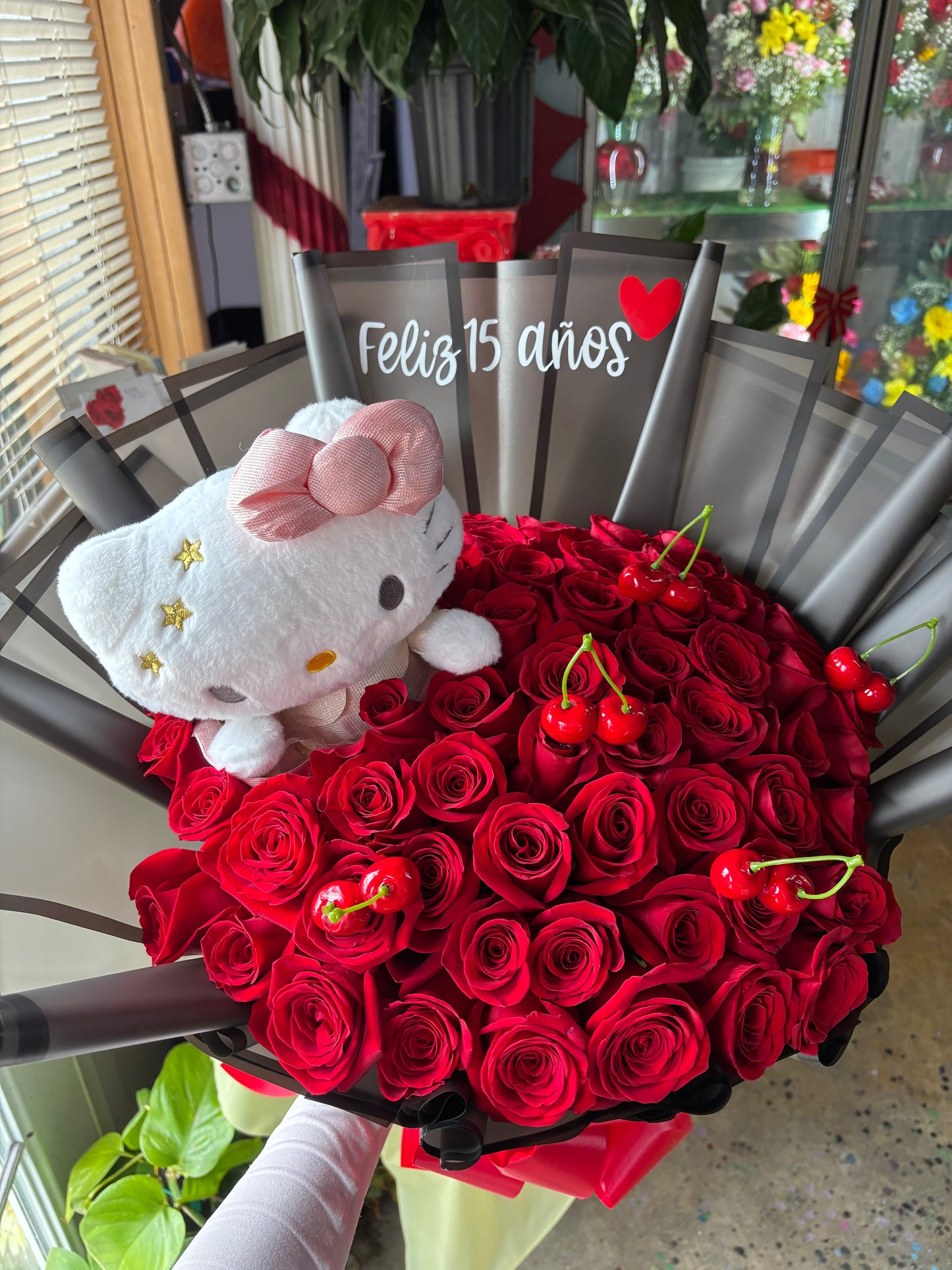 50 rojos finos de Hello Kitty 🍒