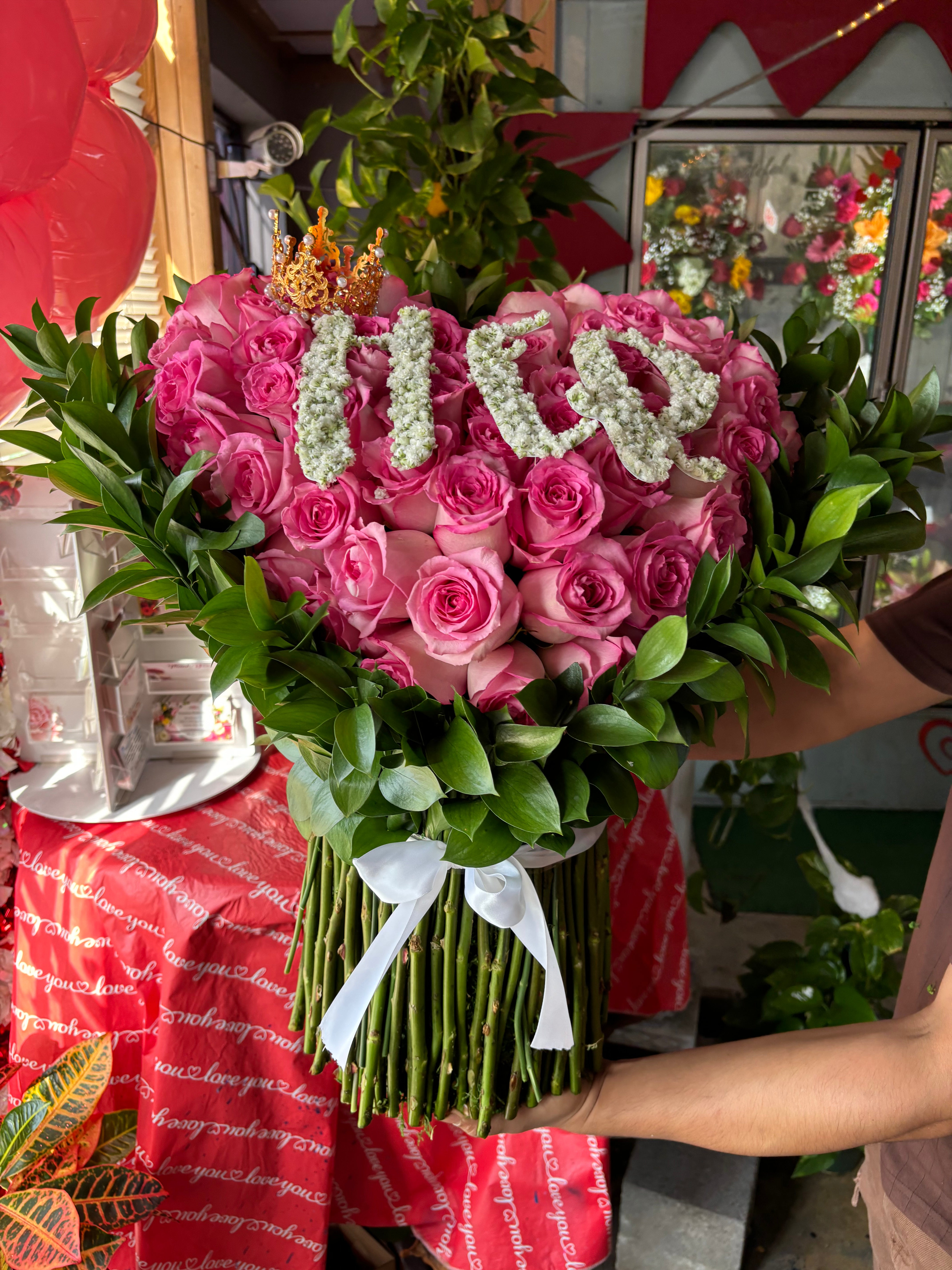 Small standing heart 100 roses ♥️