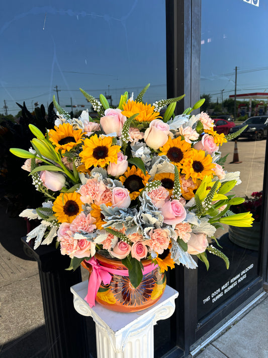 Freestyle Ojita Mixed blooms for MOM🌻