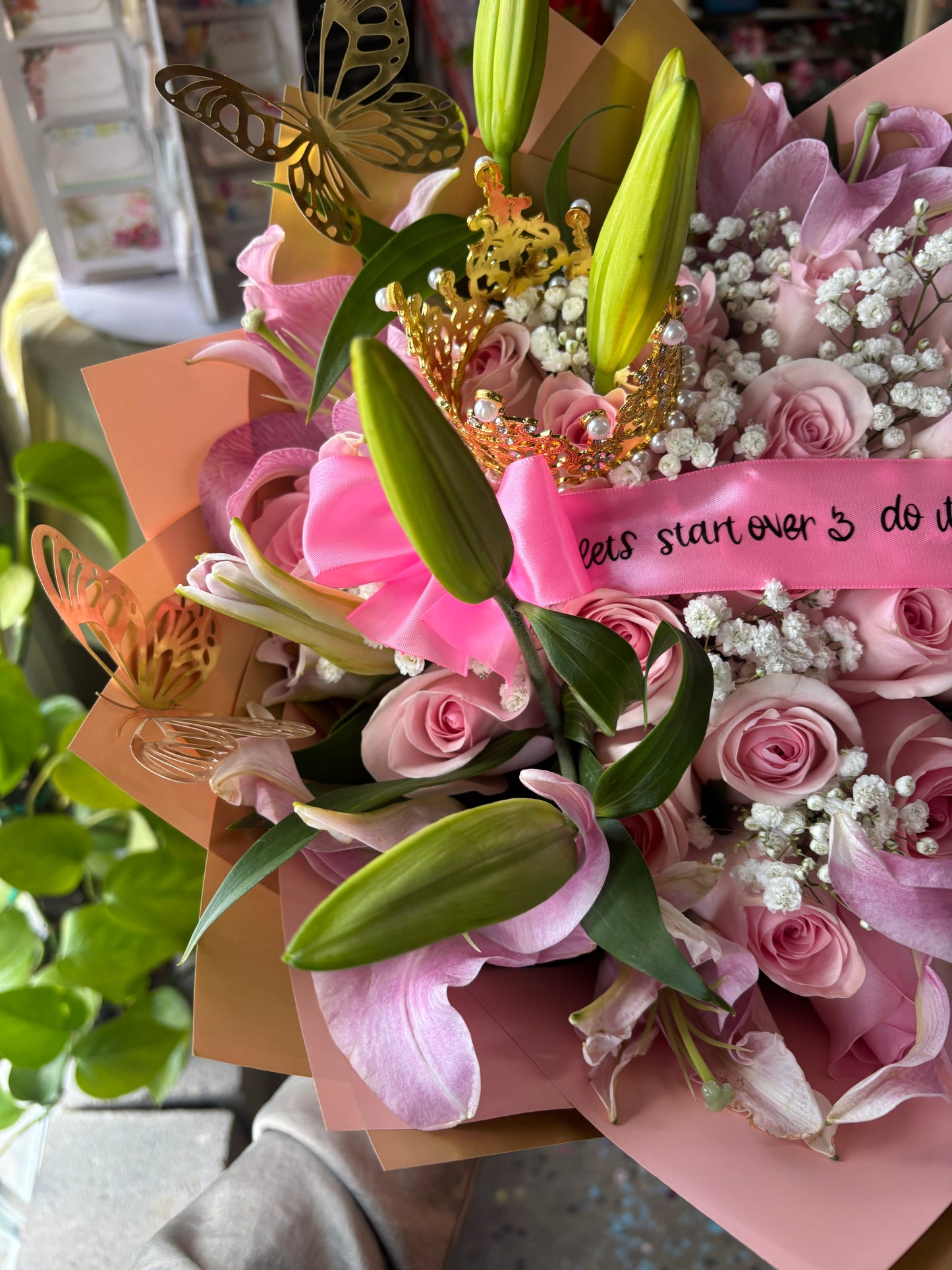 24 Pink roses and lilies touch for her<3🎀