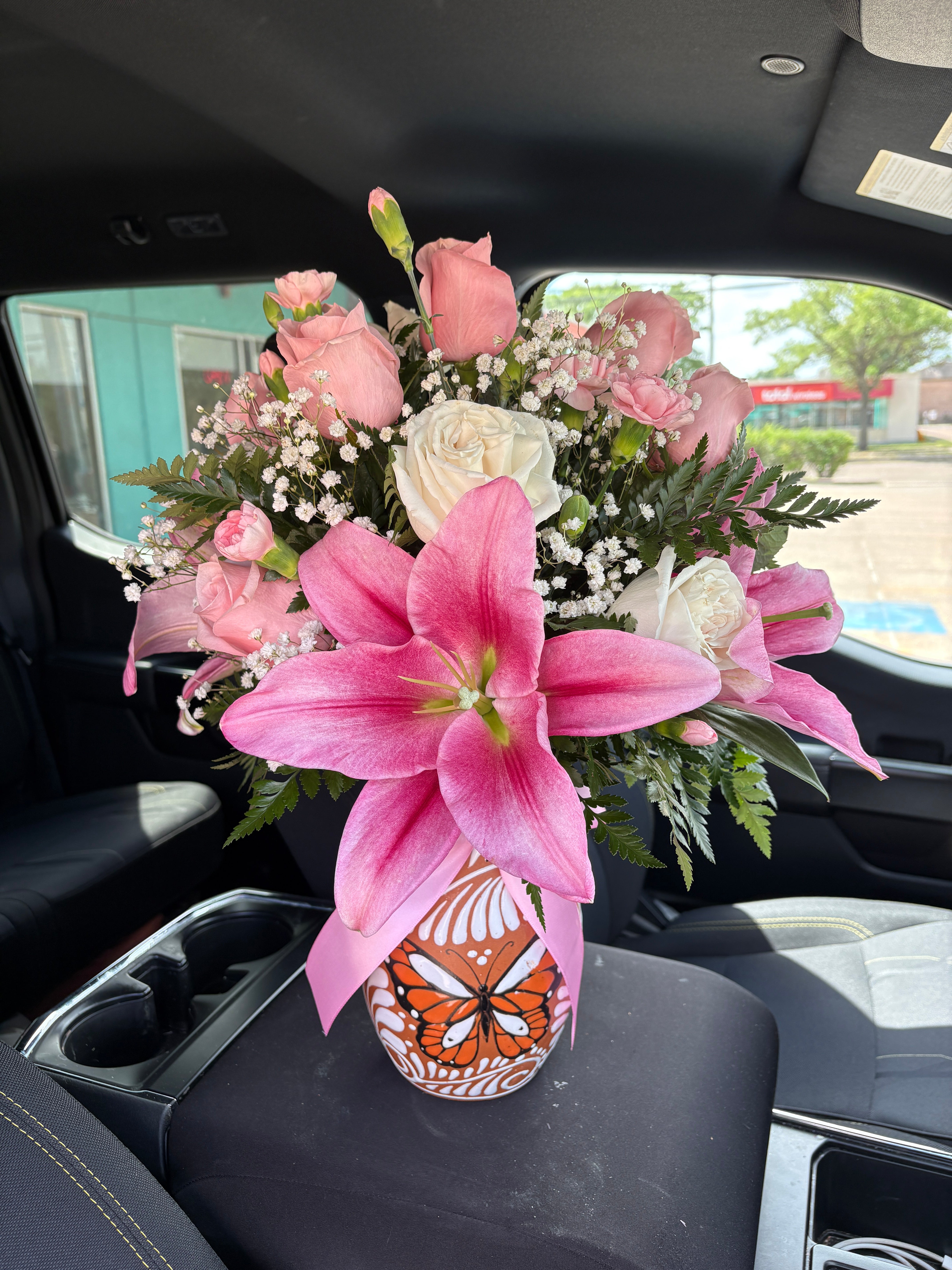 Lilys and roses Barro Vase 🌸