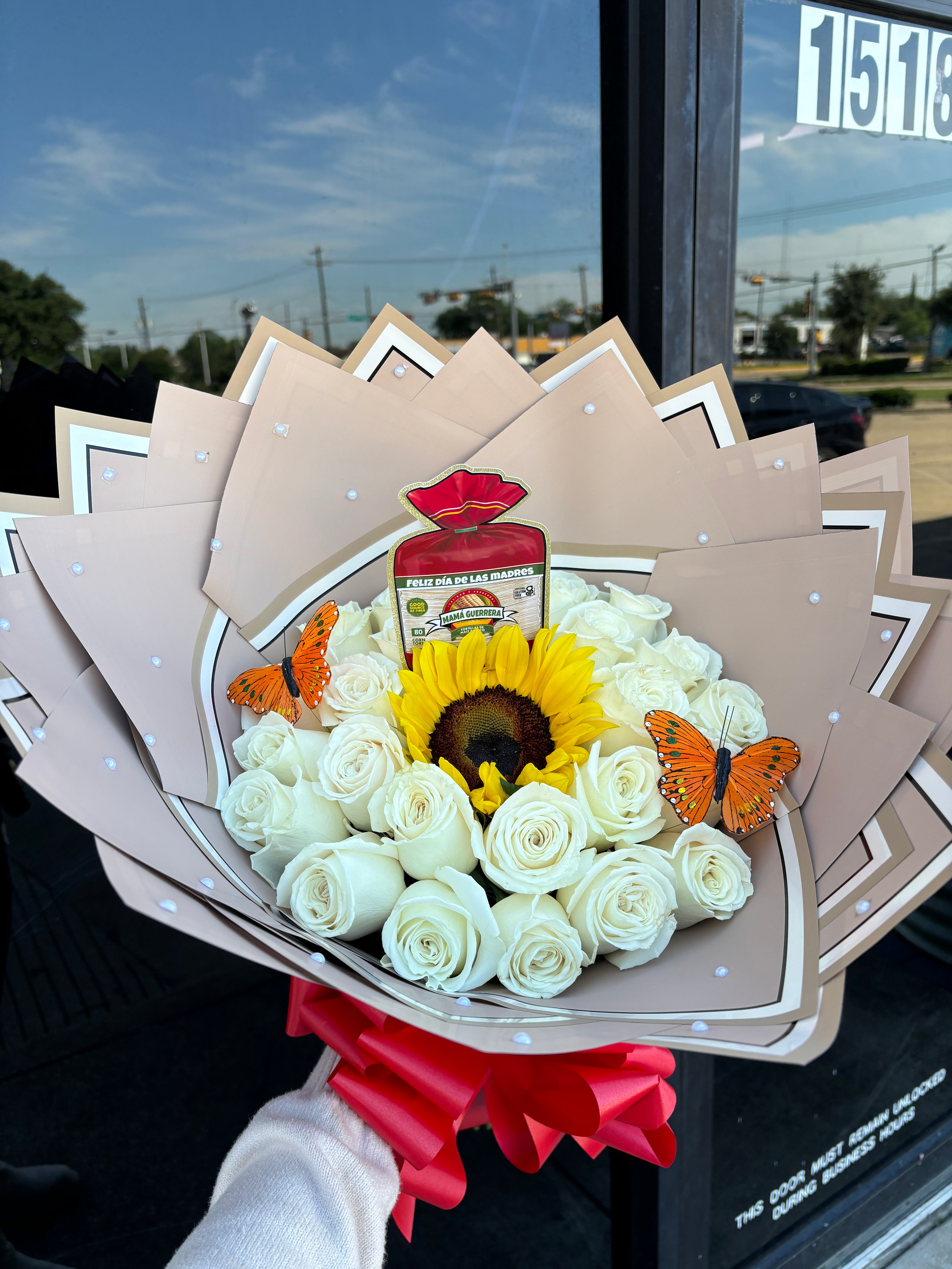 24 rose + sunflower (tortilla topper) bouquet🧡