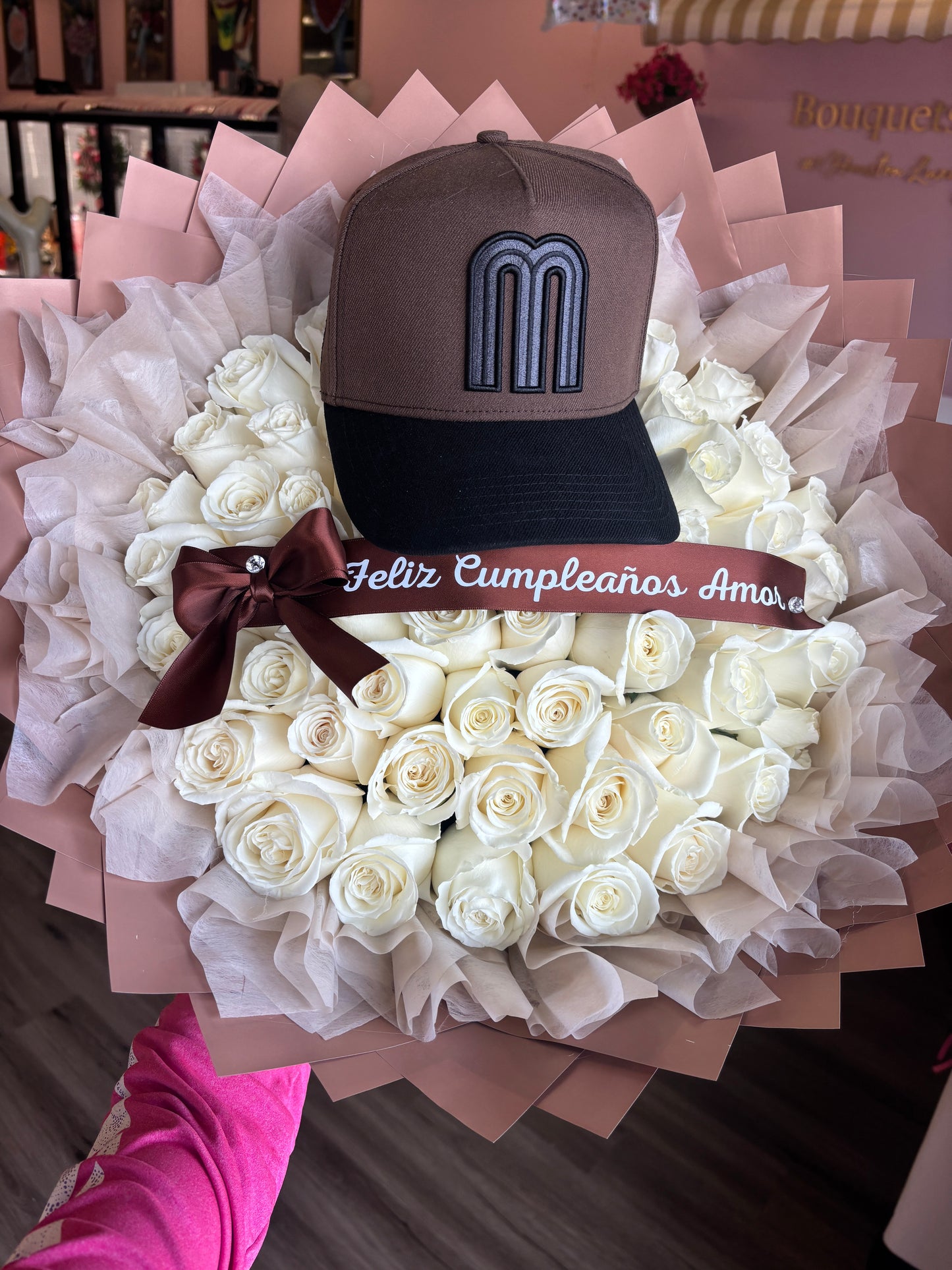 50 rose For him ( cap not included)🖤