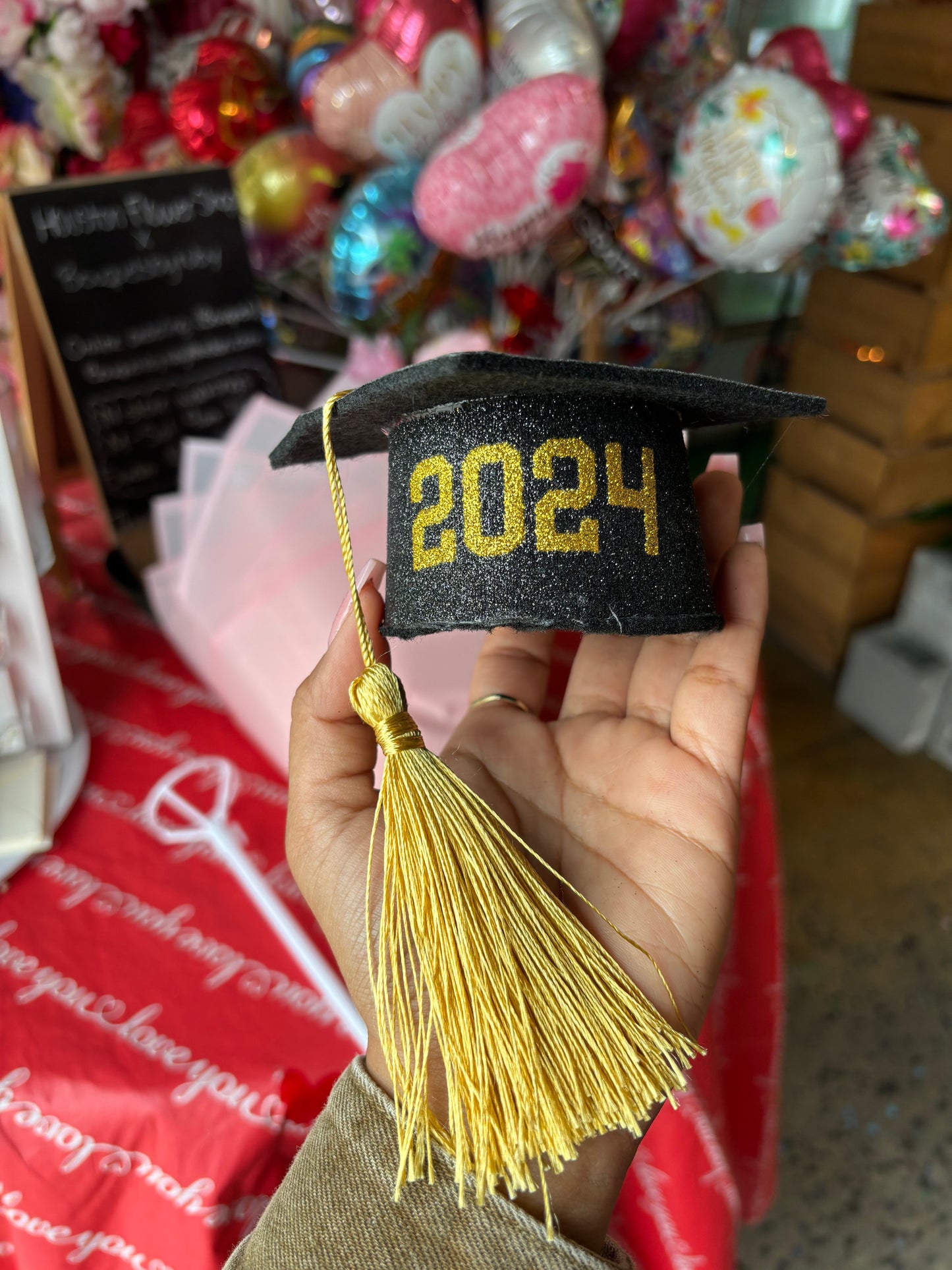 ADD TO YOUR ORDER: Graduation cap 🎓 “2024”