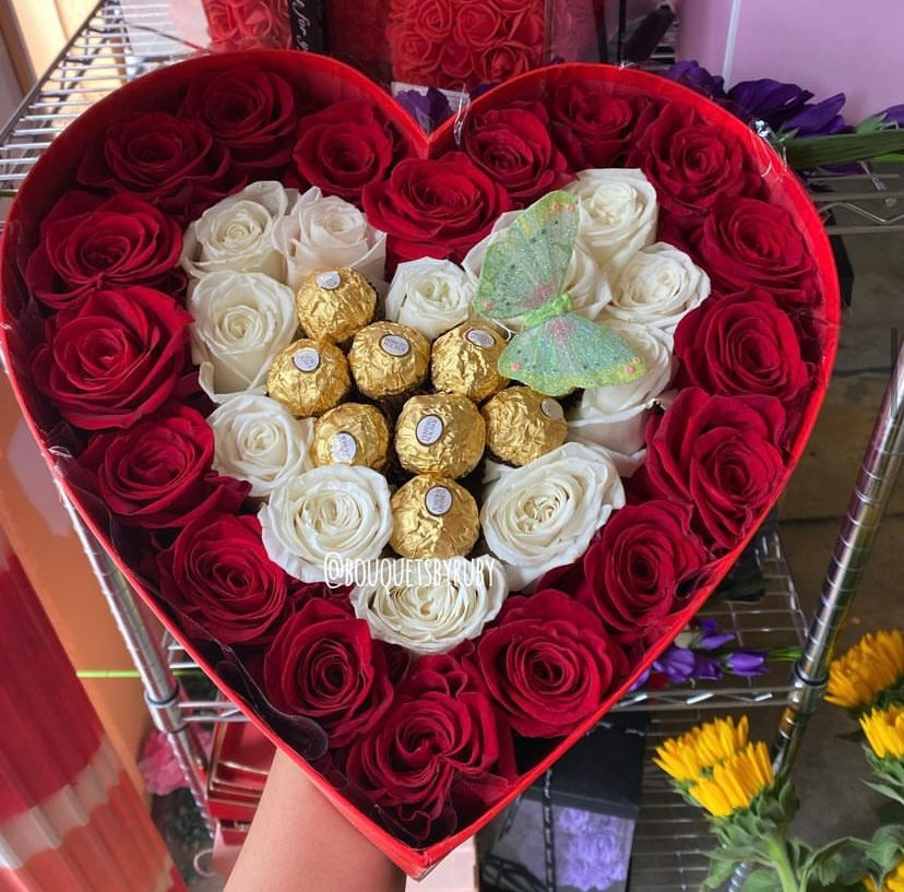 Sweet love large heart box❤️🍫