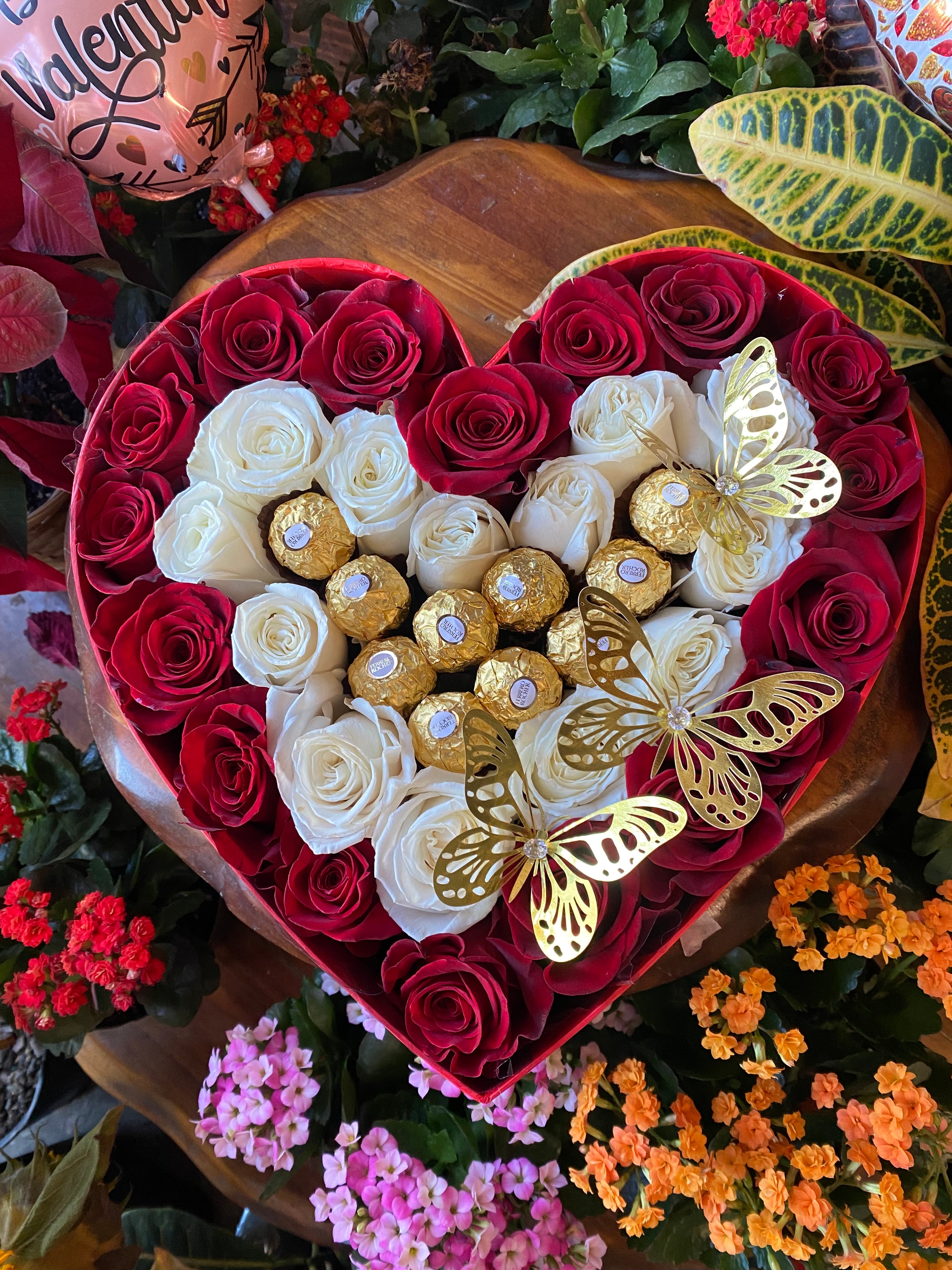 Sweet love large heart box❤️🍫