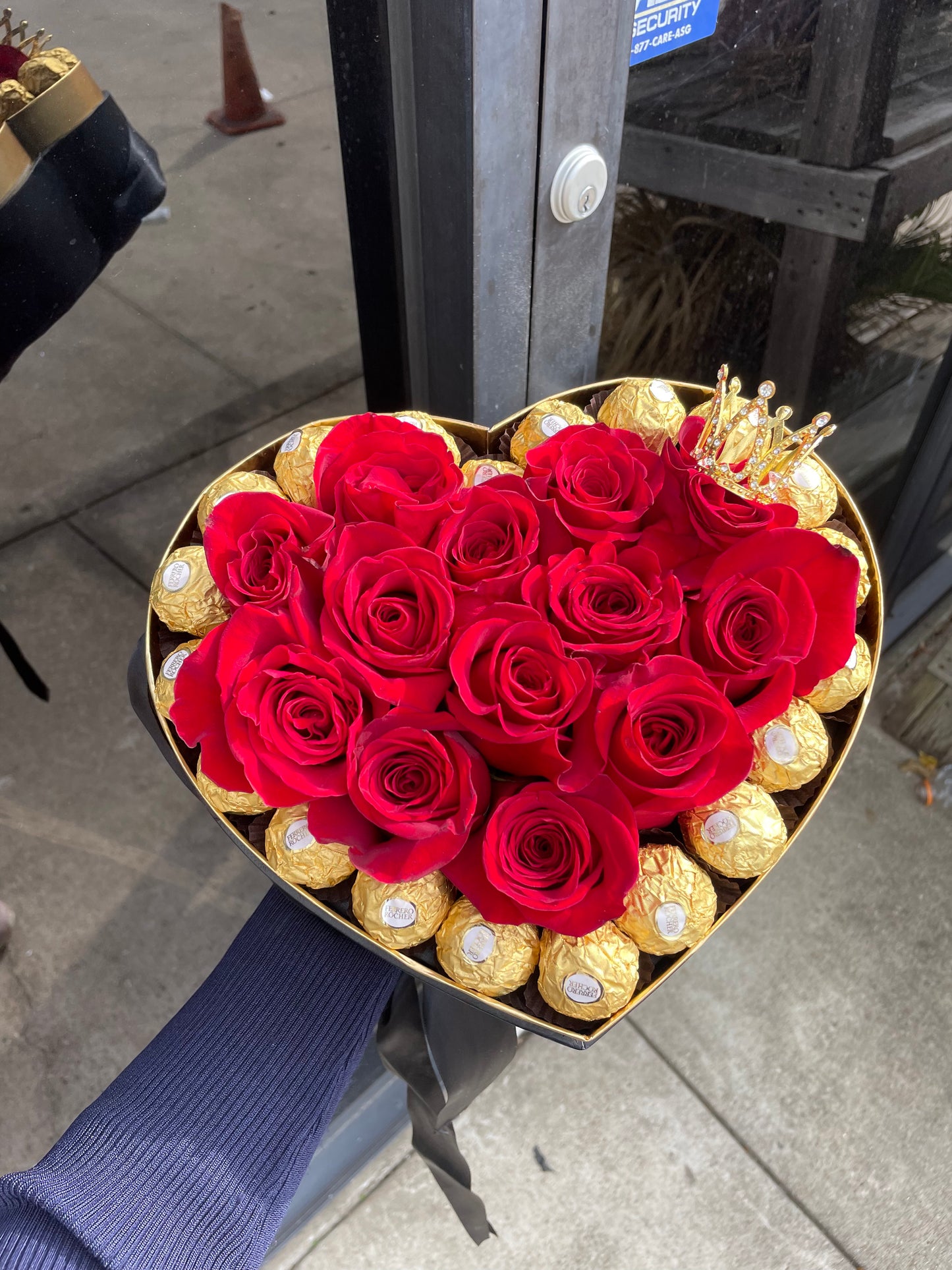 Luxury Acrylic Red rose & Choc heart ✨❤️